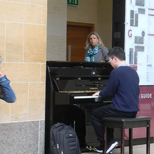 中文国产成人久久精品流白浆
